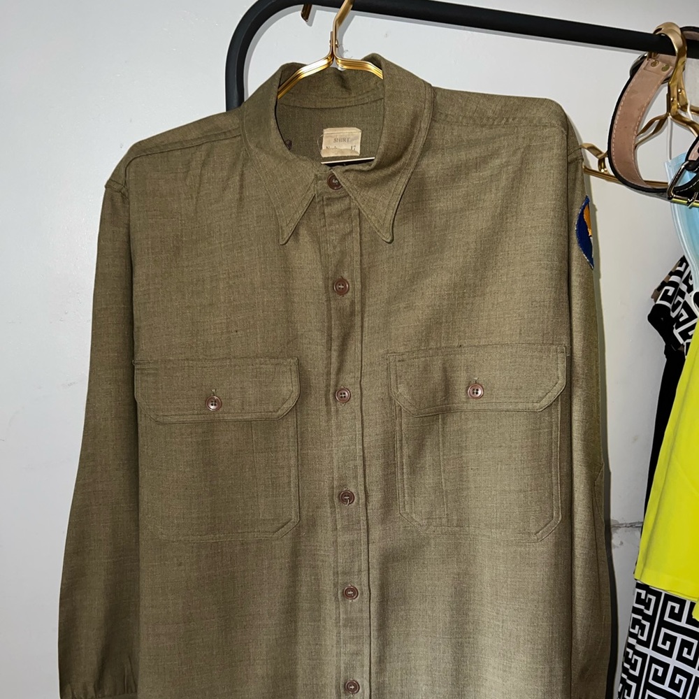 VINTAGE WWII AIR FORCE UNIFORM SHIRT